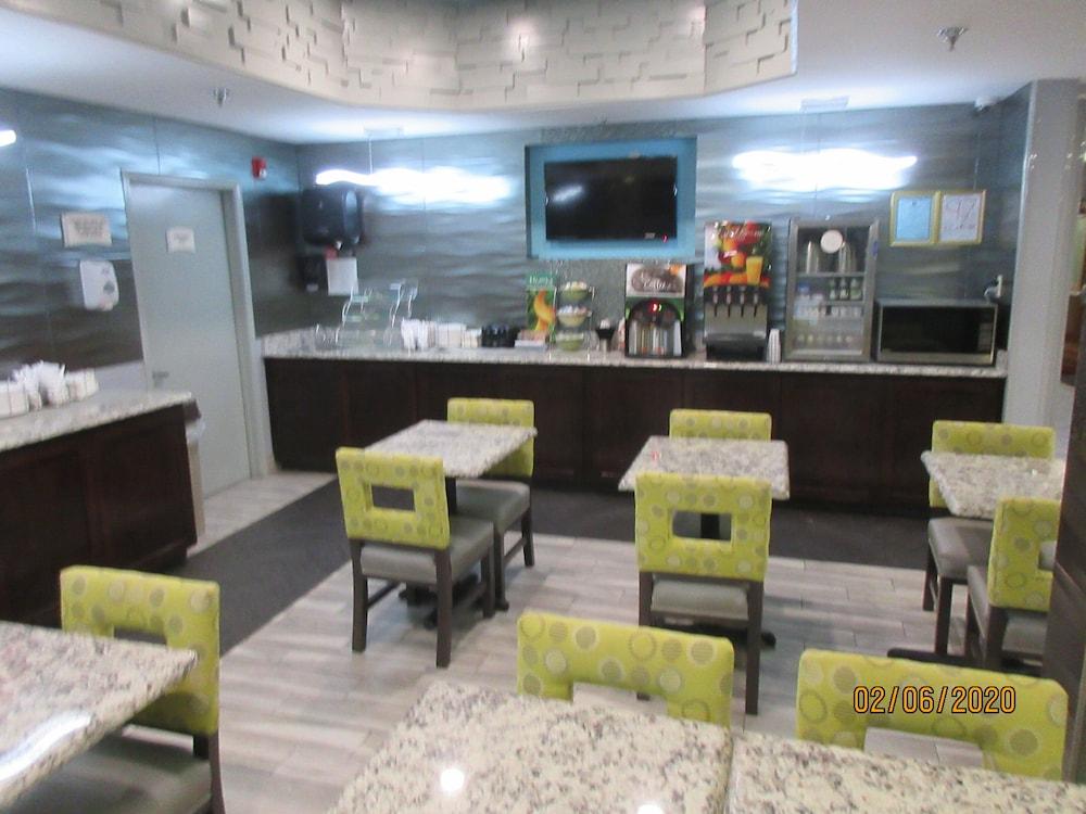 Quality Inn & Suites Montgomery East Carmichael Rd Kültér fotó