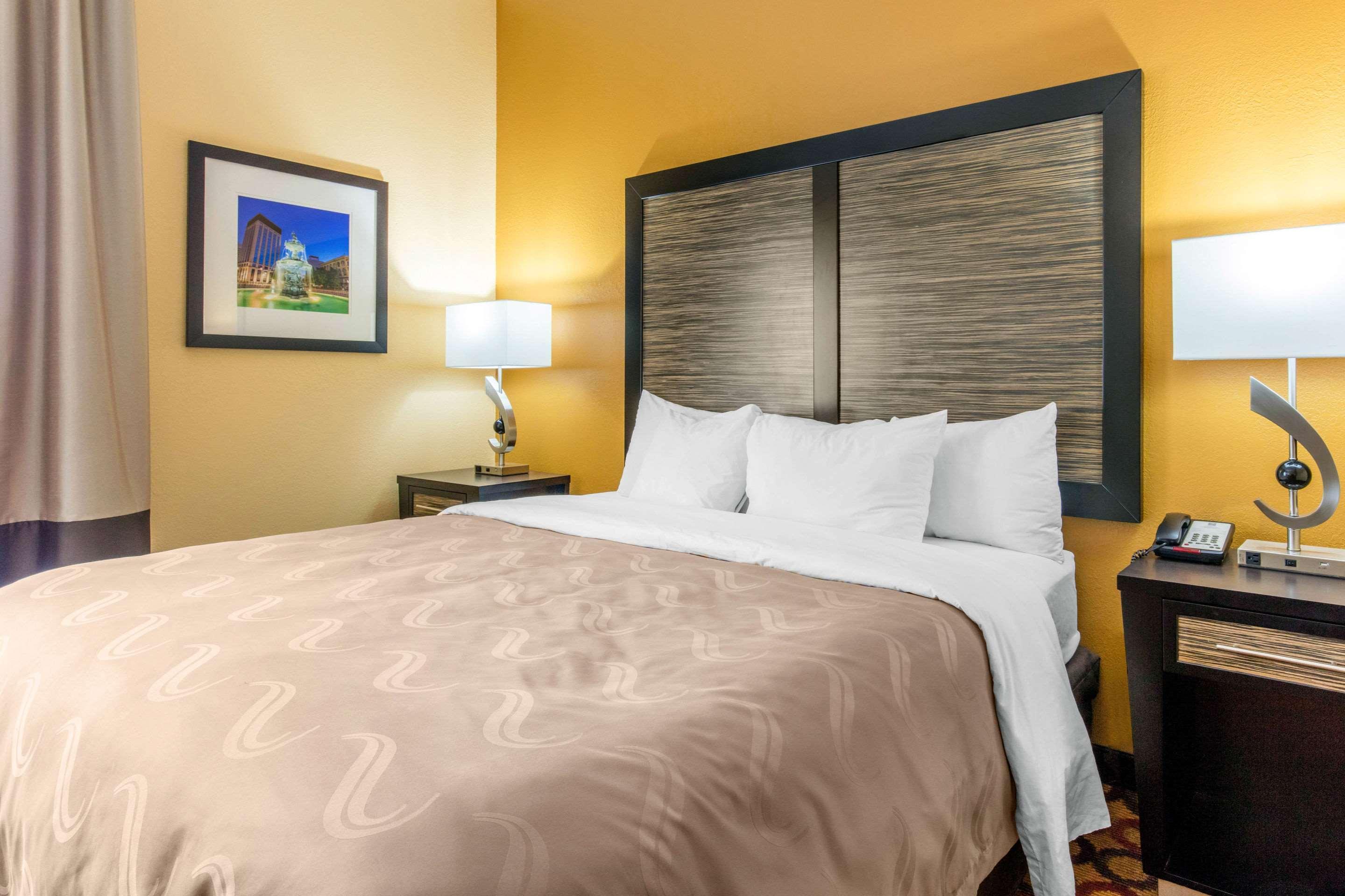 Quality Inn & Suites Montgomery East Carmichael Rd Kültér fotó