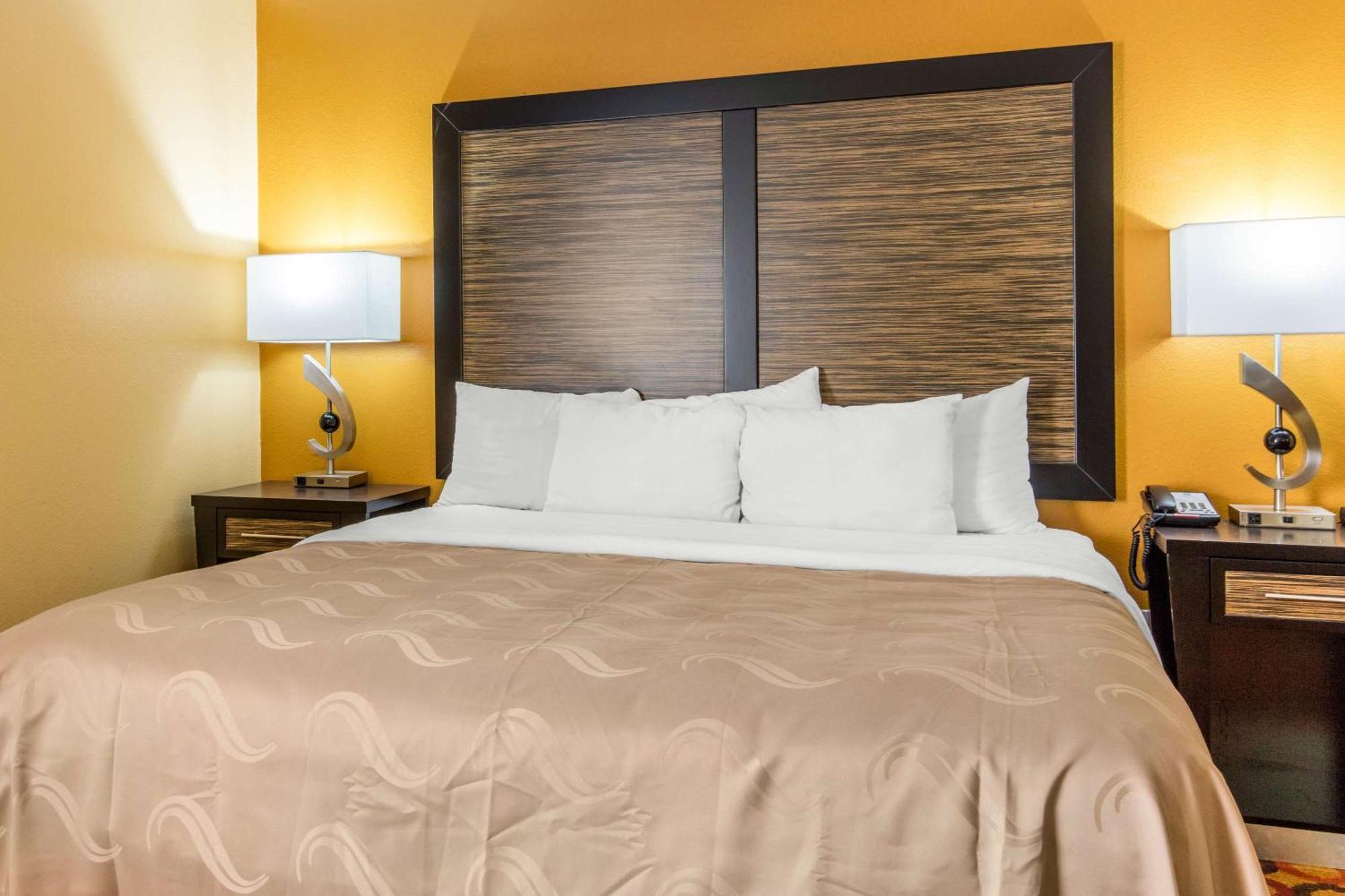 Quality Inn & Suites Montgomery East Carmichael Rd Kültér fotó