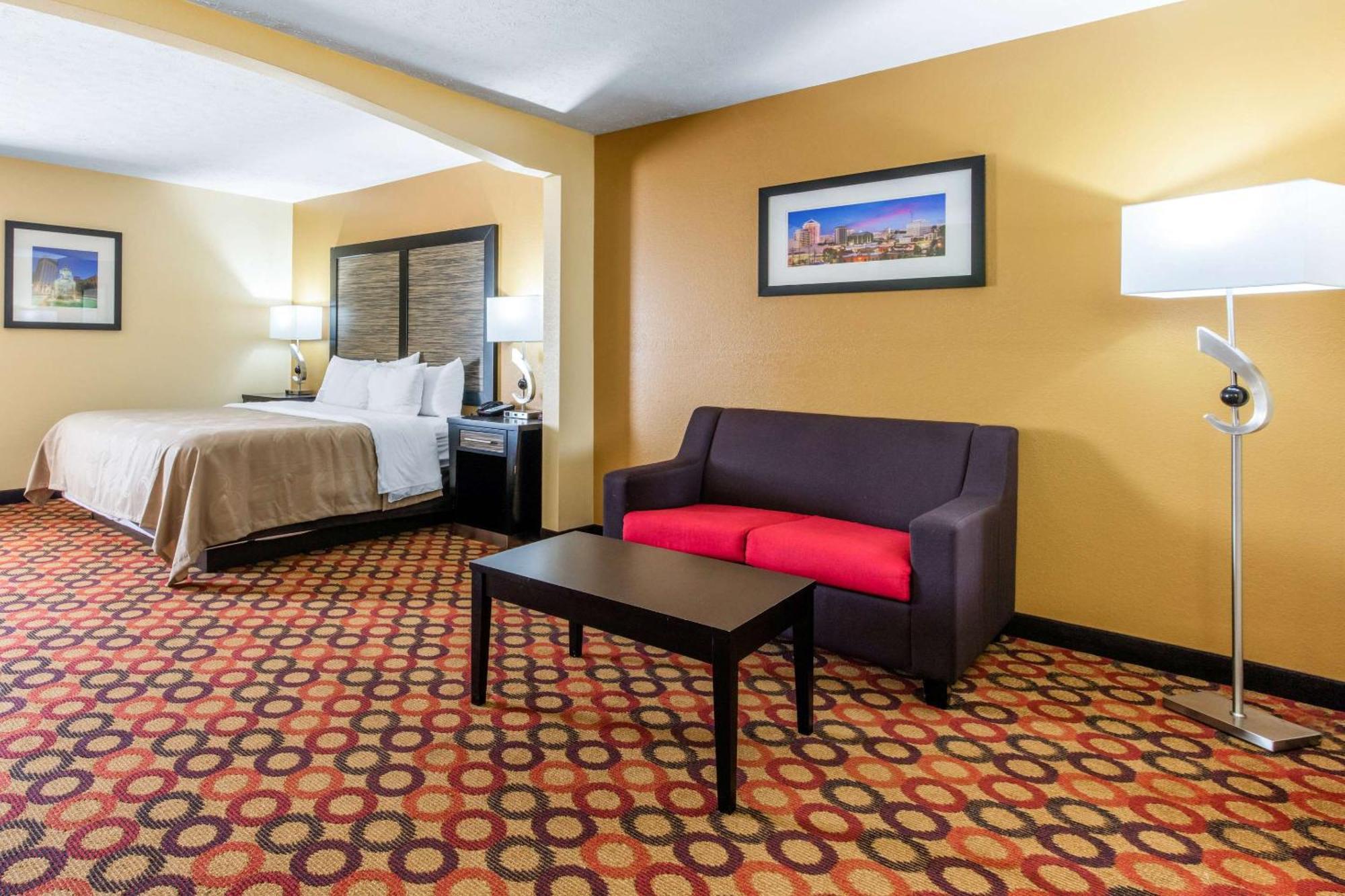 Quality Inn & Suites Montgomery East Carmichael Rd Kültér fotó