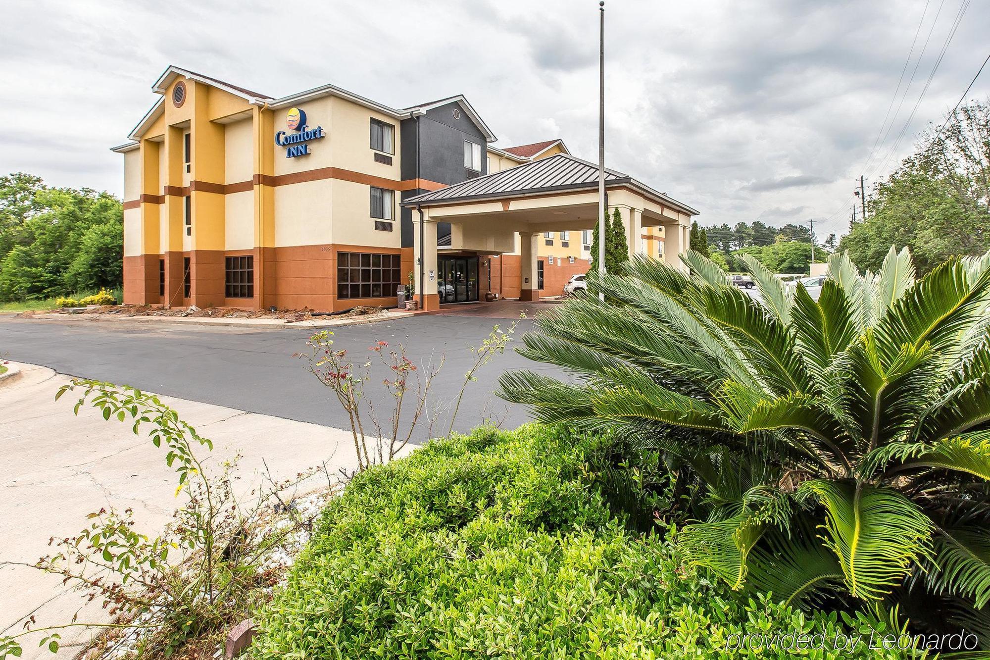 Quality Inn & Suites Montgomery East Carmichael Rd Kültér fotó