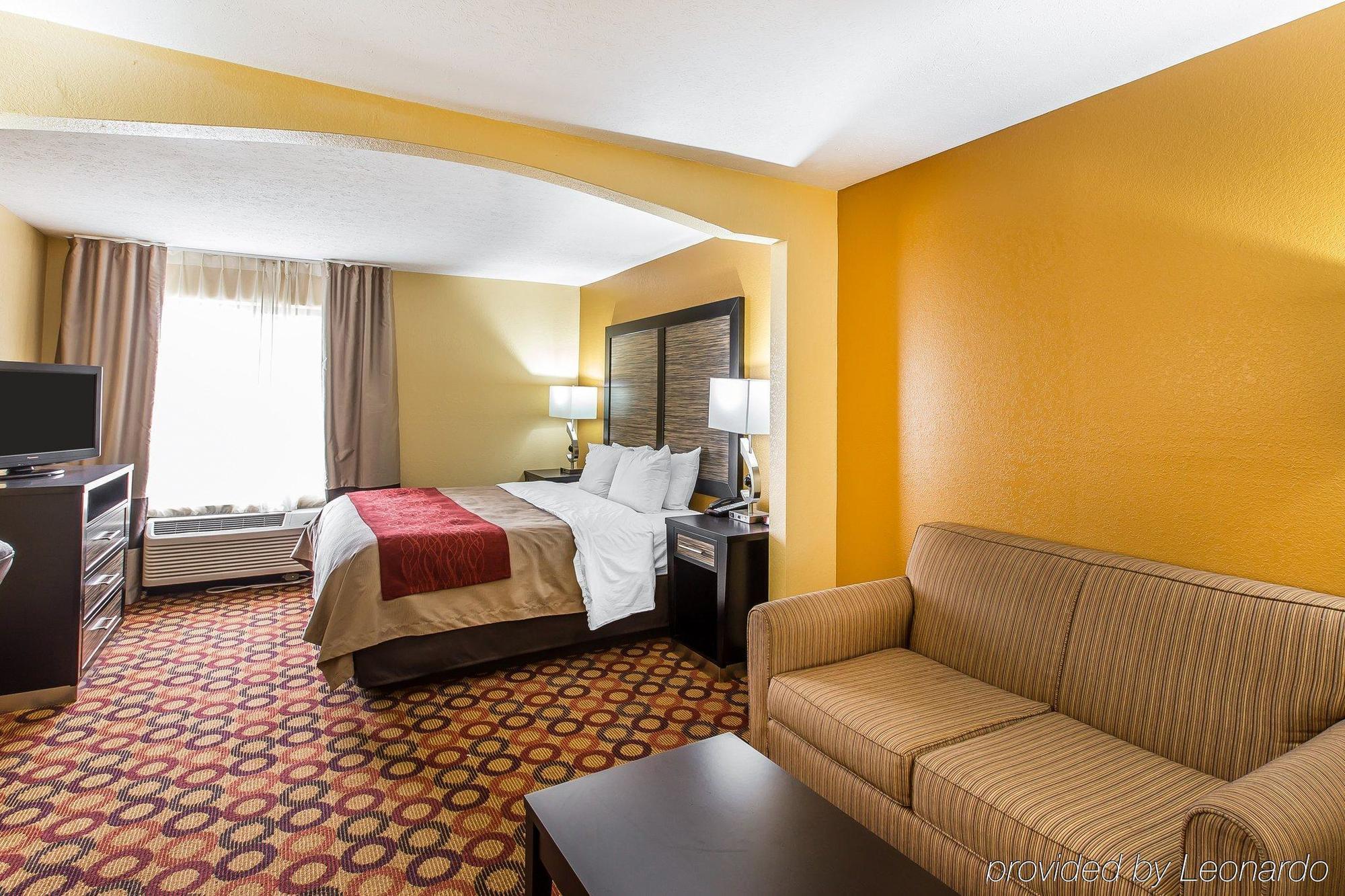 Quality Inn & Suites Montgomery East Carmichael Rd Kültér fotó