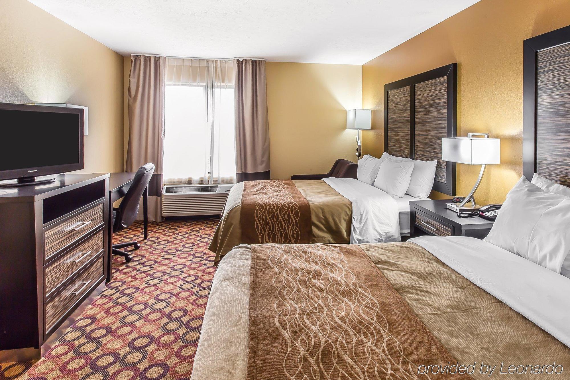 Quality Inn & Suites Montgomery East Carmichael Rd Kültér fotó