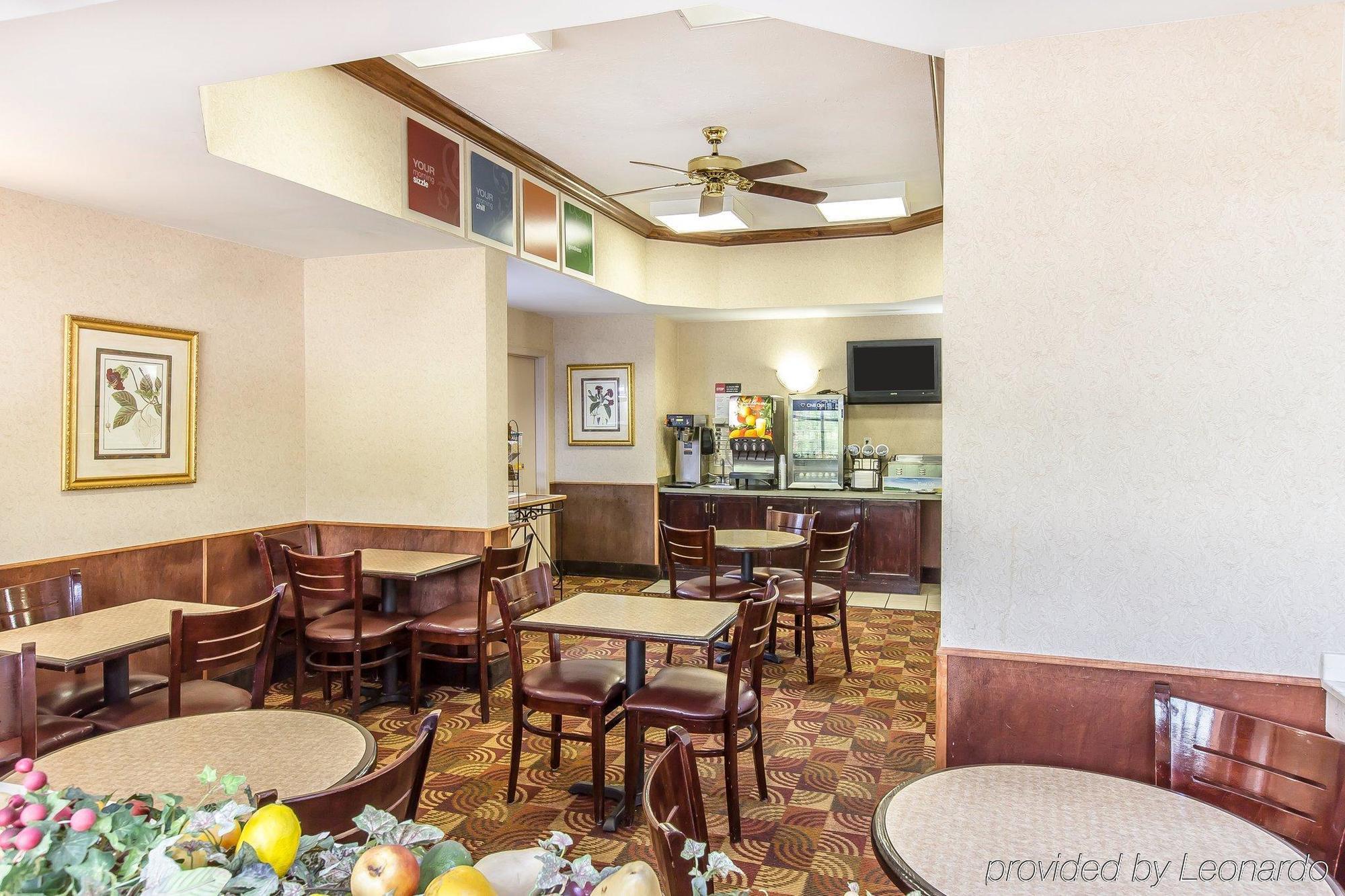 Quality Inn & Suites Montgomery East Carmichael Rd Kültér fotó